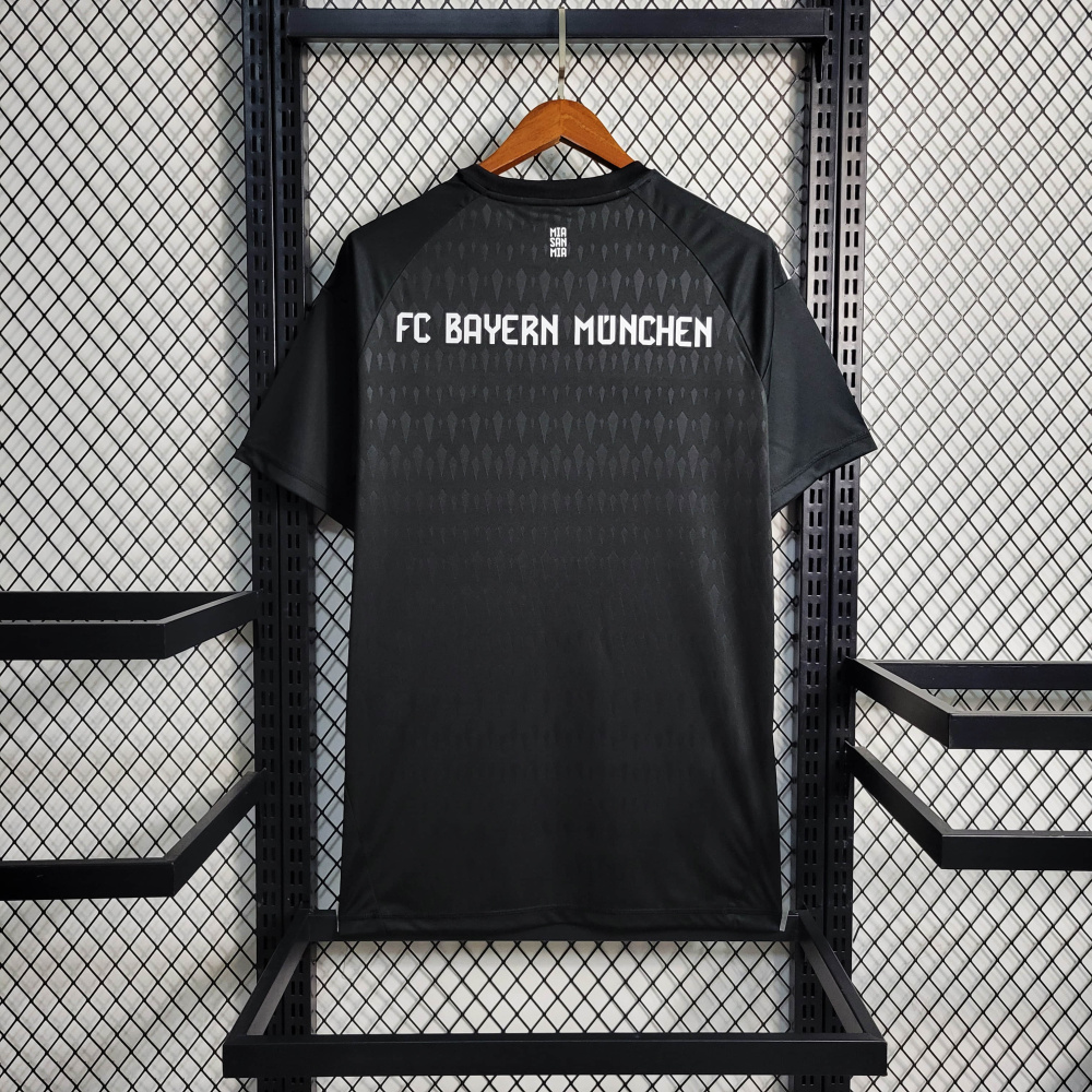 23/24 Bayern Munchen goalkeeper size S-XXL