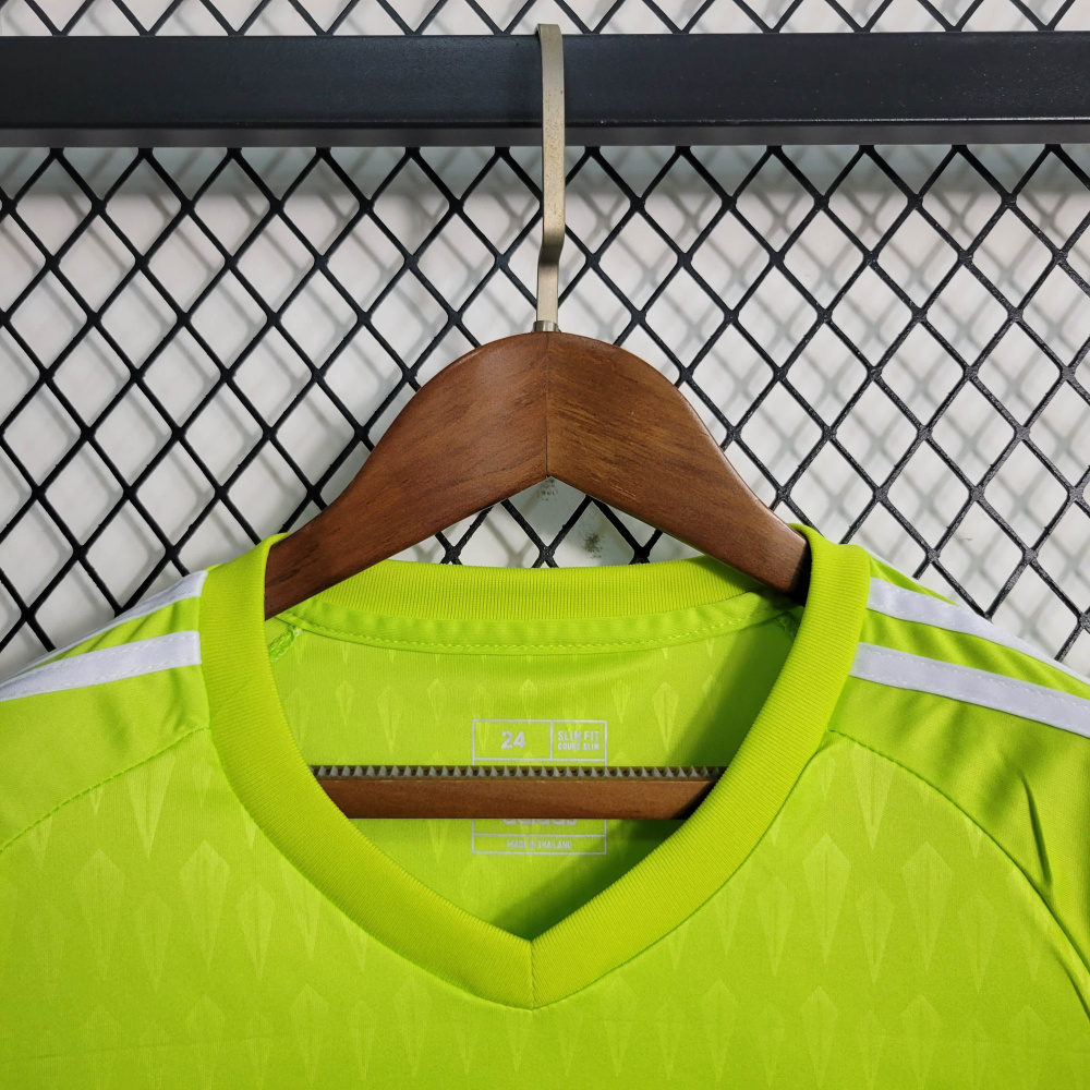 23/24 kids Real Madrid Green Goalkeeper Size 16-28