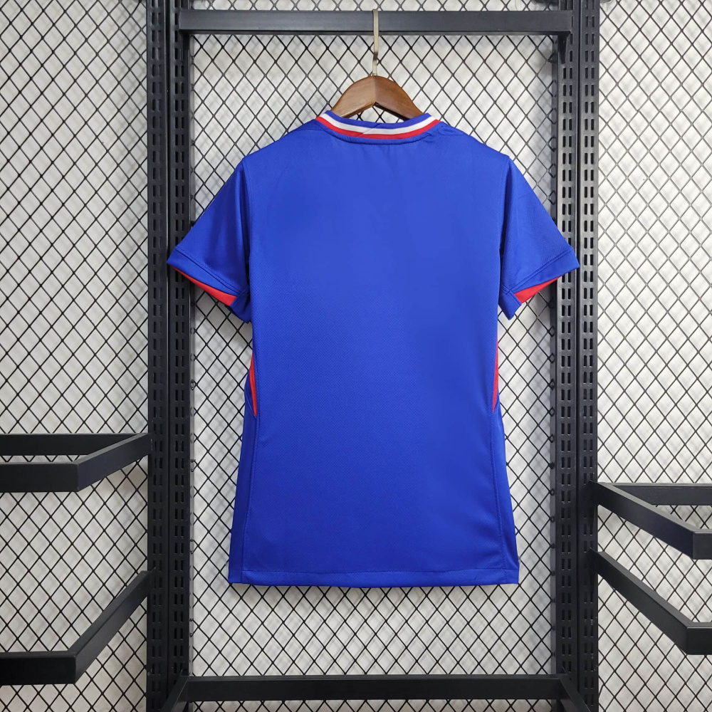 24/25 women  France Home