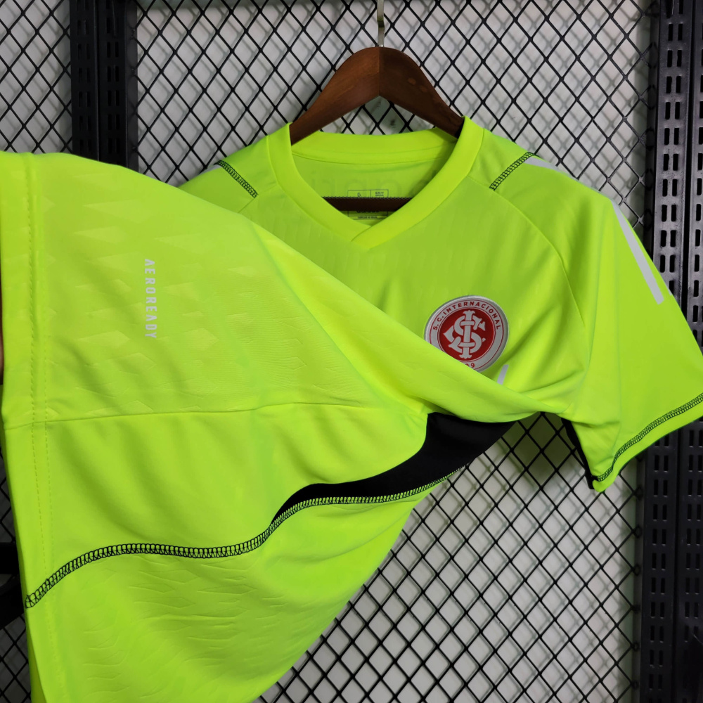 23/24 Internacional Goalkeeper Fluorescent Green Size S-XXL