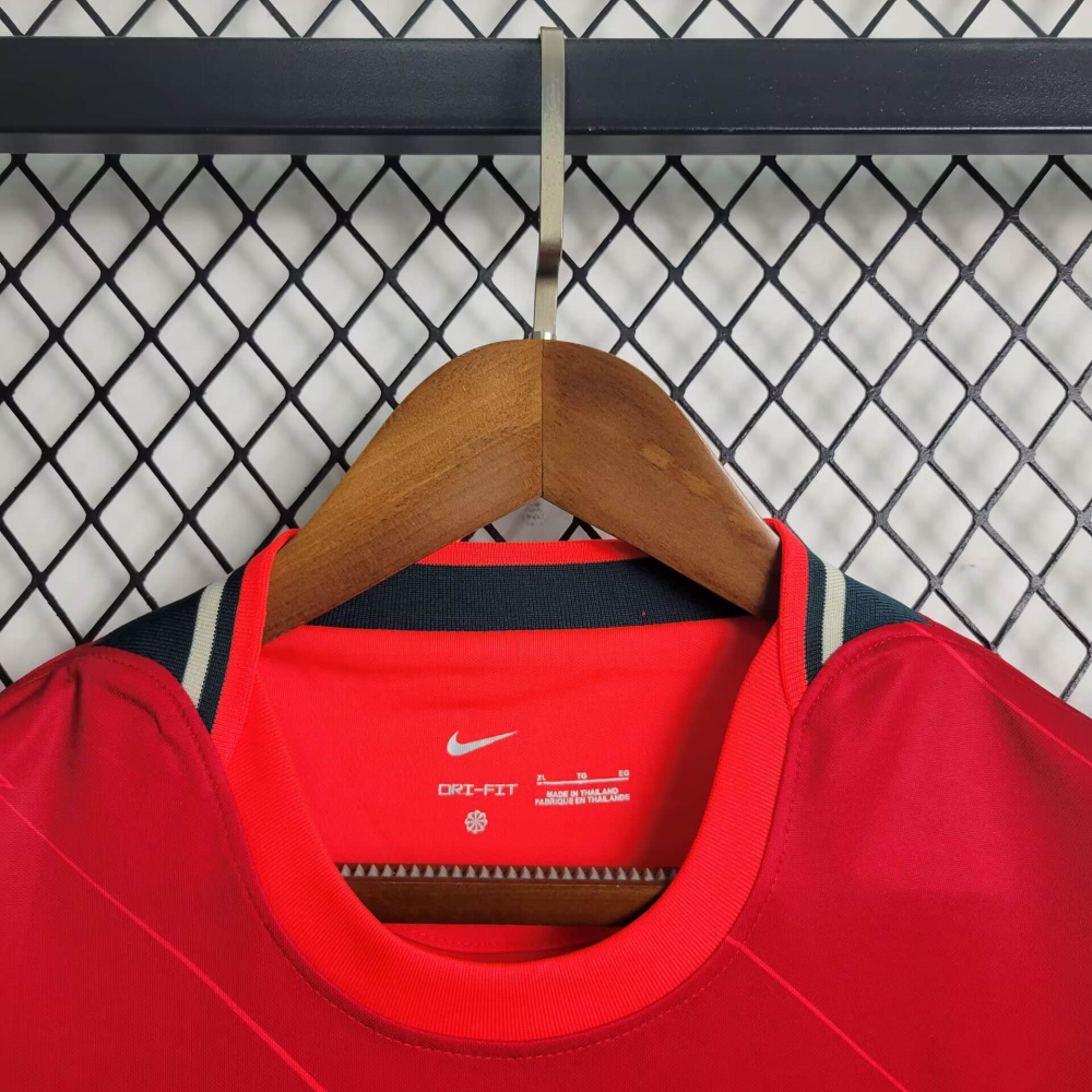 21/22 Liverpool Home
