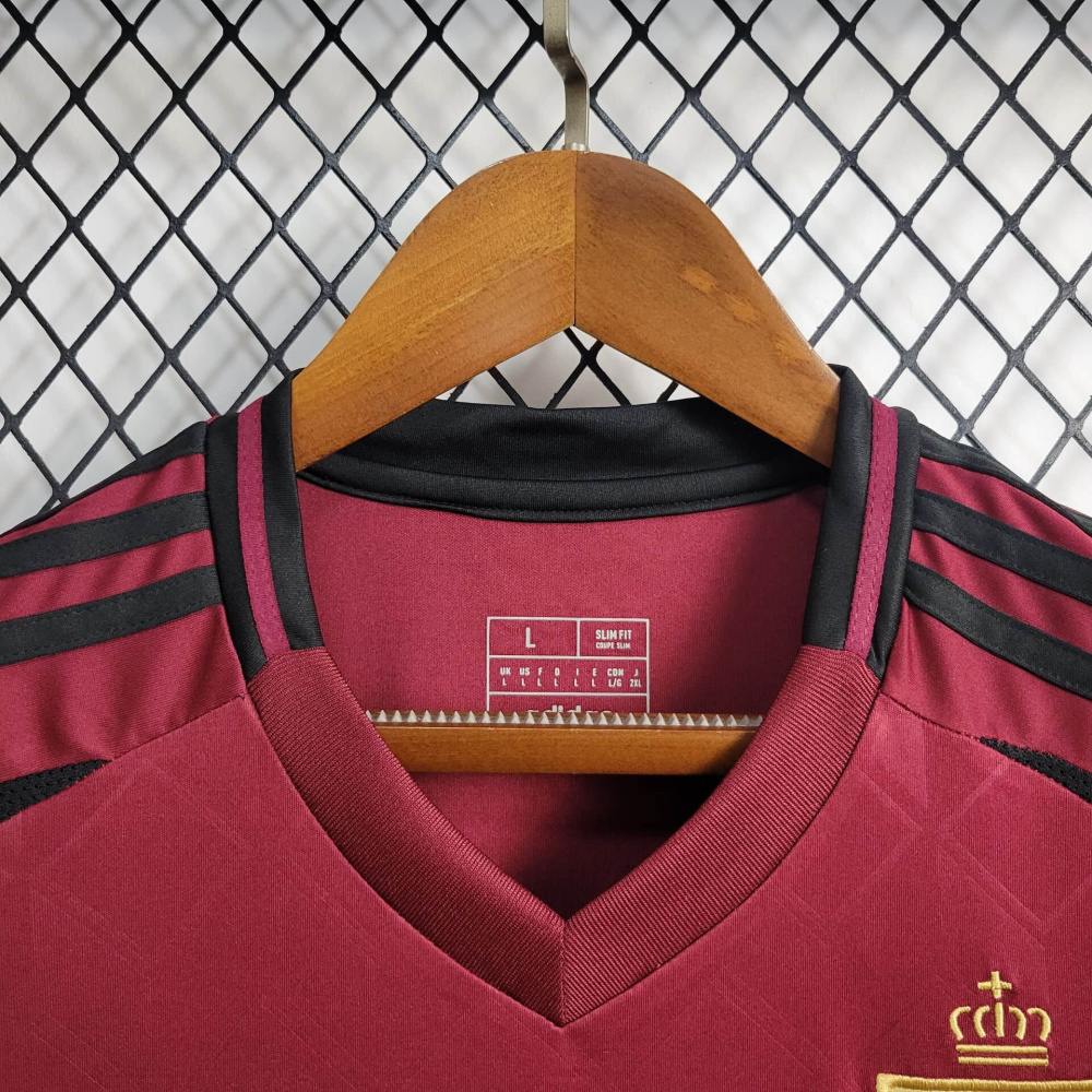 24/25 Belgium Home court