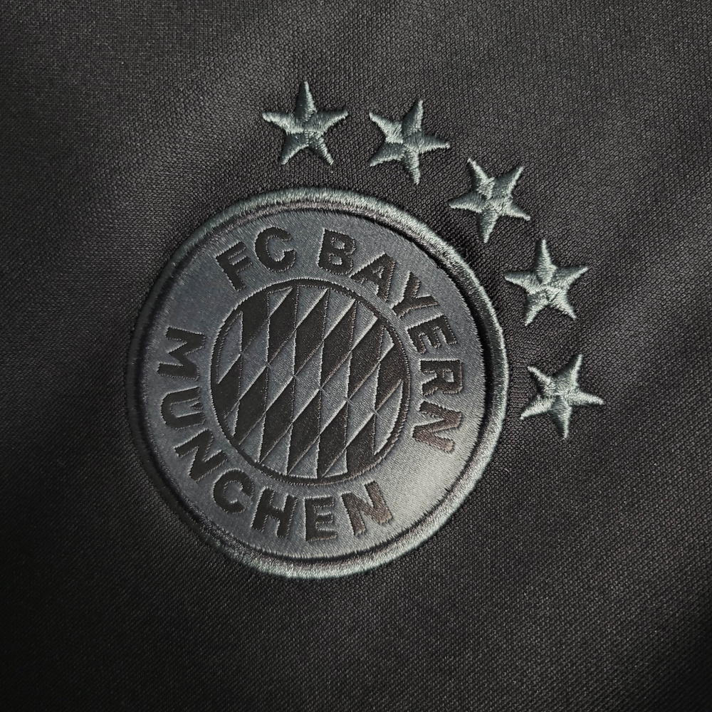 23/24 Bayern Munchen Black Special Edition Size S-XXL