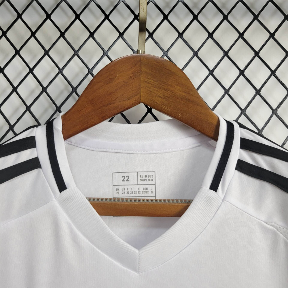 24/25 Kids Real Madrid Home