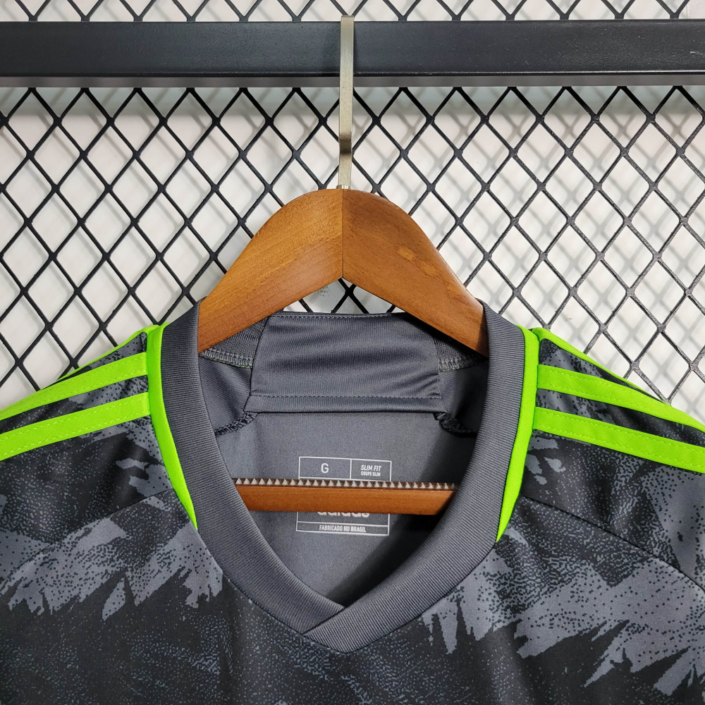 23/24 Internacional III Size S-4XL