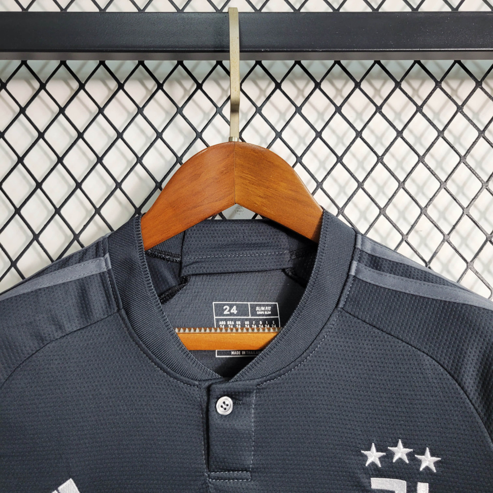 23/24  kids Juventus 2 away game size 16-28