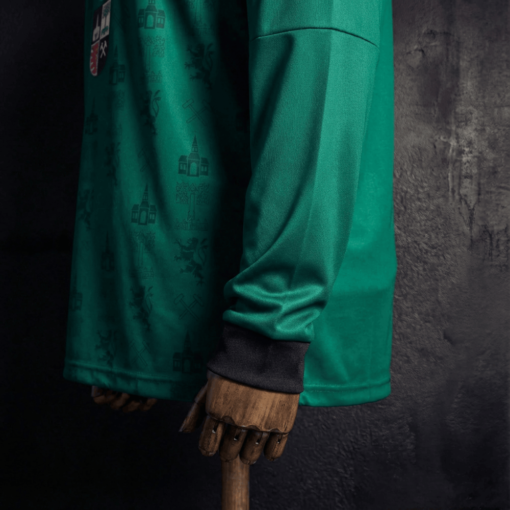 Schalke 04 Commemorative Edition - Green Long-Sleeve 2025/2026 New Season Jersey