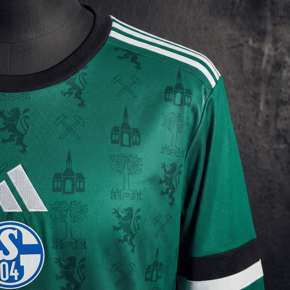 Schalke 04 Commemorative Edition - Green Long-Sleeve 2025/2026 New Season Jersey