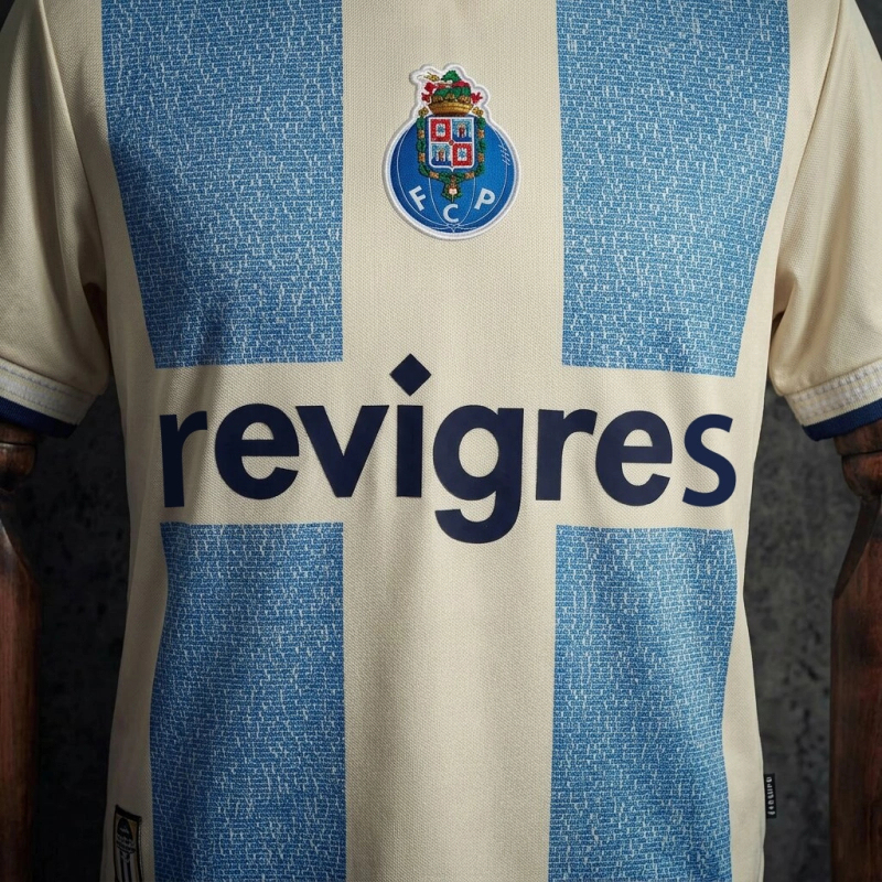 To Jorge Nuno Pinto da Costa, who won 2,594 titles during his tenure as president of FC Porto. Sizes S-4XL