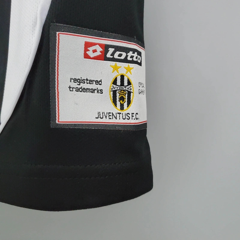 Retro  02/03  Juventus home S-XXK