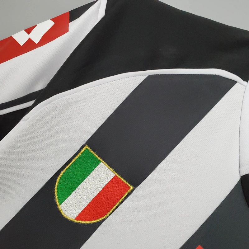 Retro  02/03  Juventus home S-XXK