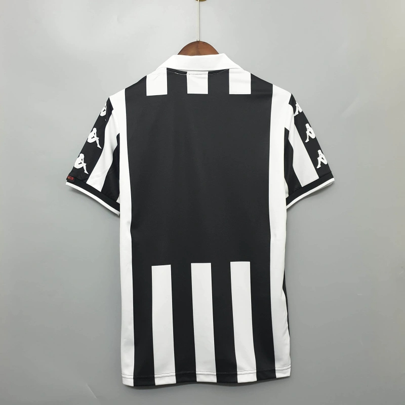 Retro  1999/2000  Juventus home