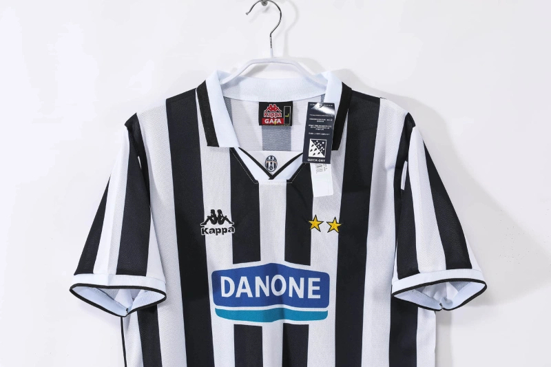 Retro Juventus 94/95 home S-XXL