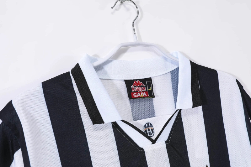 Retro Juventus 94/95 home S-XXL