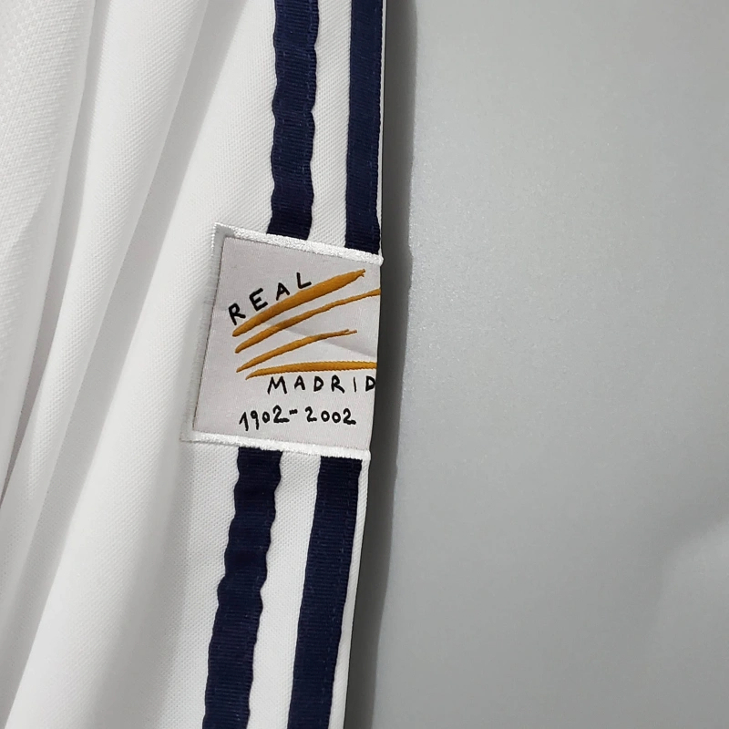 Retro long sleeve 2002 Real Madrid home S-XXL
