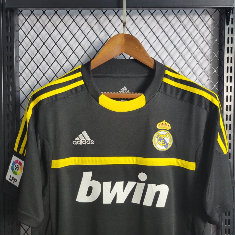 Retro 2011/12 Real Madrid Yellow Goalkeeper Size S-XXL