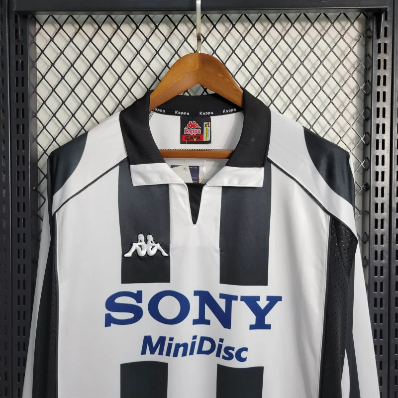 Retro Long Sleeve 1997/98 Juventus Home Size S-XXL