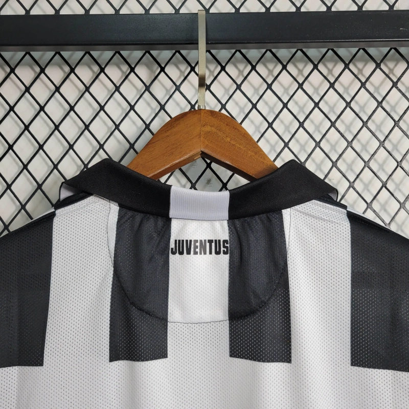Retro version 2014/2015 Juventus home size S-XXL