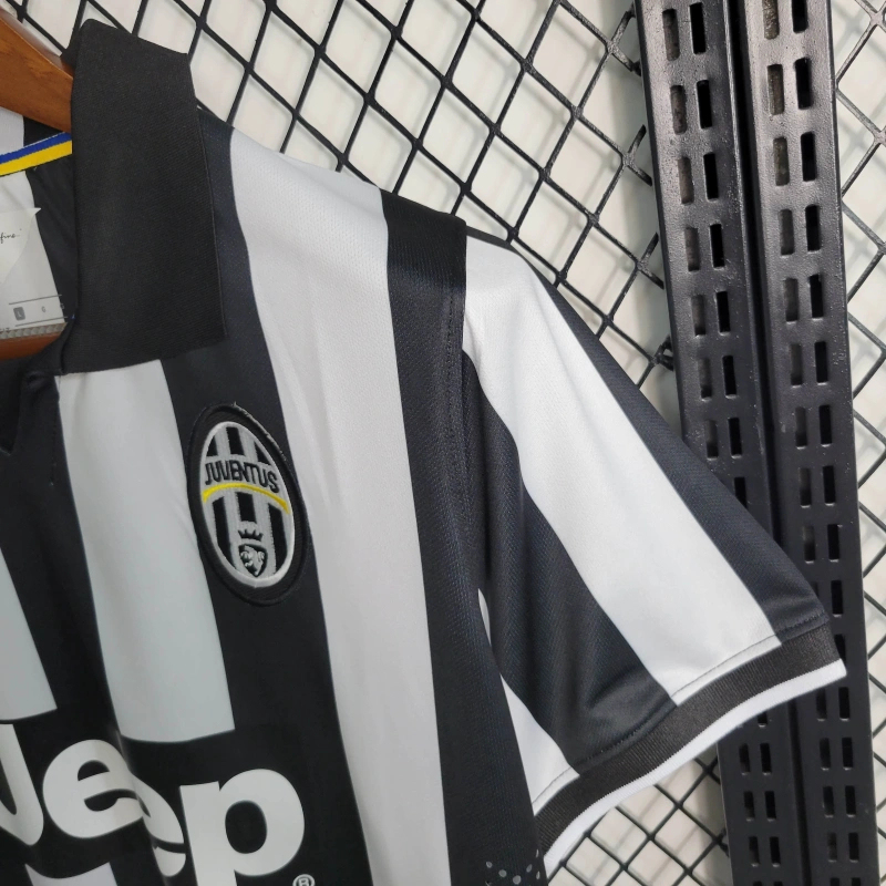 Retro version 2014/2015 Juventus home size S-XXL