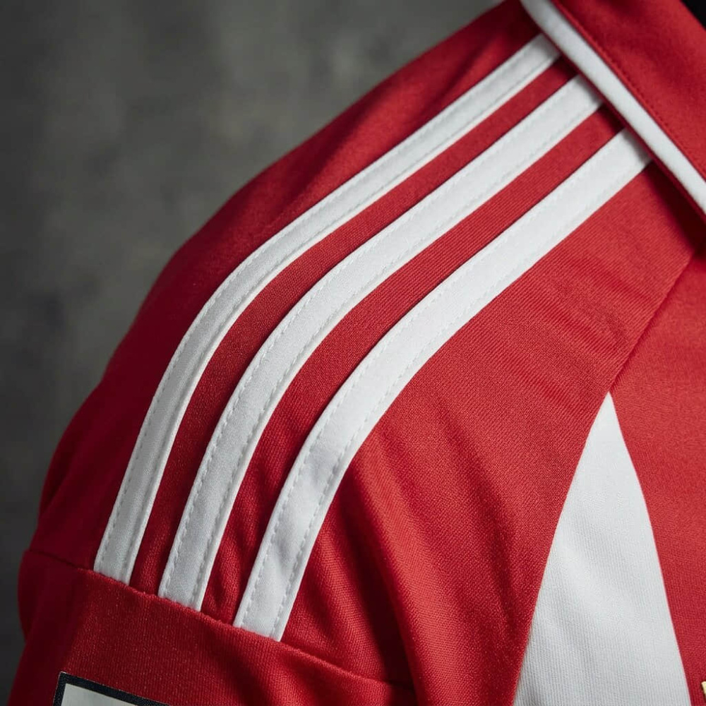 Retro Granada 2026 Jersey