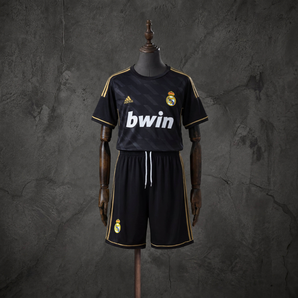 Retro Kids Kit Real Madrid 11-12 Away Jersey Size 16-28