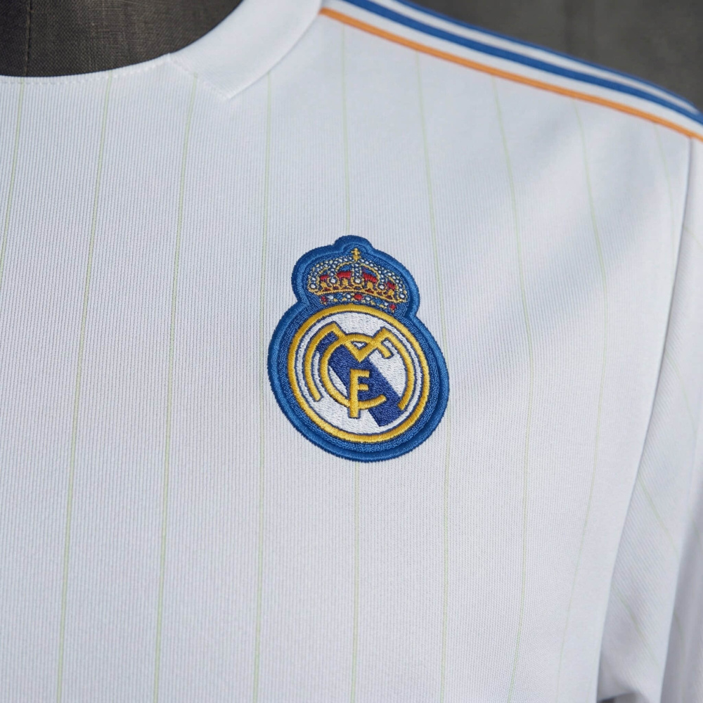 Real Madrid Terrace Icons 2026 T-Shirt White Gold