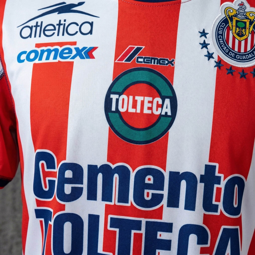 Retro Chivas de Guadalajara Home 02/03 Jersey