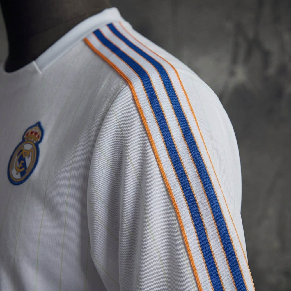 Real Madrid Terrace Icons 2026 T-Shirt White Gold