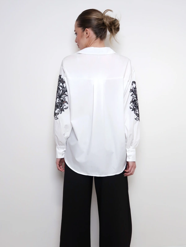 (3 pezzi) Camicetta elegante e casual con ricamo alle maniche, particolare adatto ad ogni occasione.
