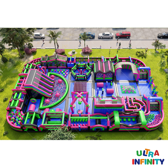Sports Theme Park Inflatable Big Playground Bounce House With Obstacle