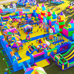 Vibrant Candy Big Bounce Inflatable Park with Winding Obstacle Course