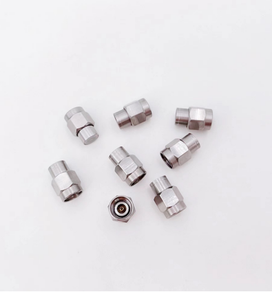 0～40000 MHz 2.92 Female  Power Divider 50 Ohm Wide-Band Signal Splitter
