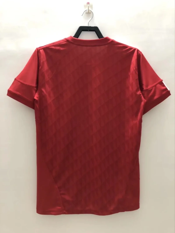 Camisa Liverpool I 2010/12 Retrô