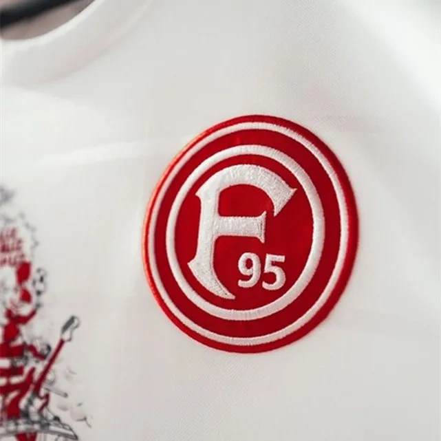Camisa Fortuna Düsseldorf 2022/2023 Especial Versão Tailandesa
