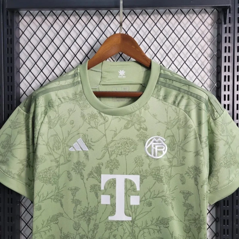 Camisa Bayern de Munique 2023/24 Versão Tailandesa