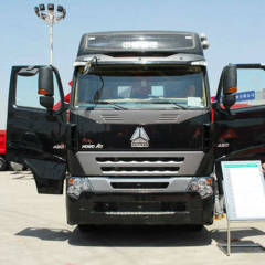 HOWO A7 TRACTOR TRUCK