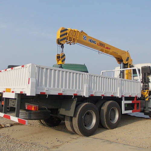 TRUCK MOUNTED CRANE
