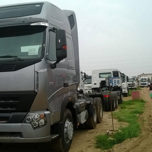 HOWO A7 TRACTOR TRUCK