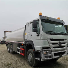 FUEL TANK TRUCK