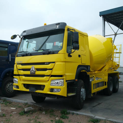 CONCRETE MIXER TRUCK
