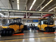 PNEUMATIC ROAD ROLLER XP163