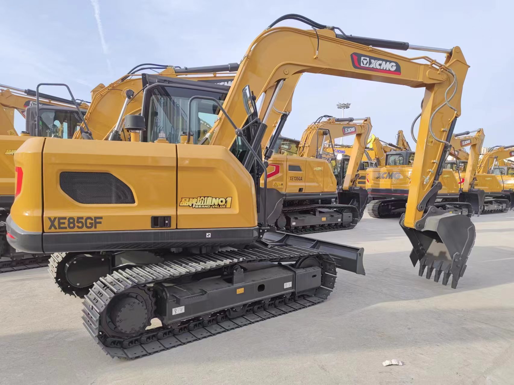 XCMG EXCAVATOR XE85GF