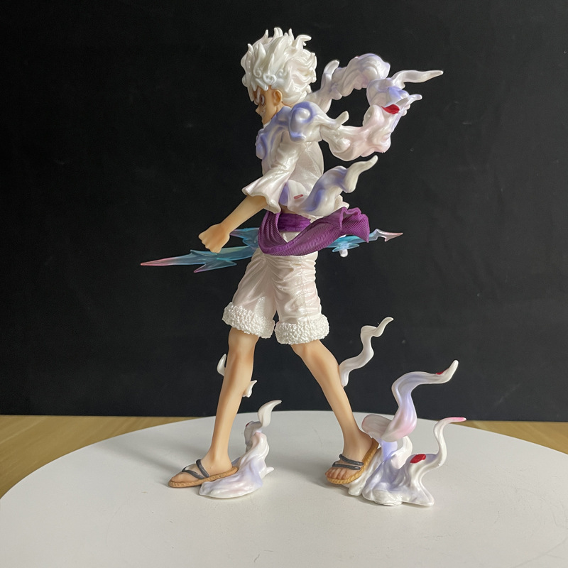 One Piece Nika Luffy Statue Figure Walking Pose Toy High-Detail Anime Display Model Fans Collectors Gift Decoration