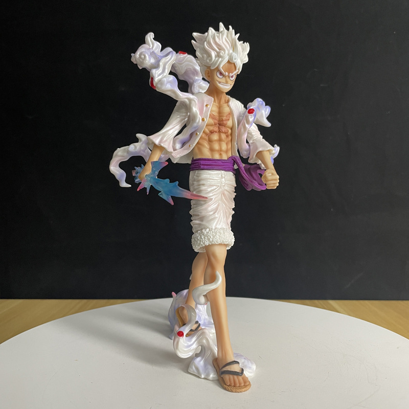 One Piece Nika Luffy Statue Figure Walking Pose Toy High-Detail Anime Display Model Fans Collectors Gift Decoration
