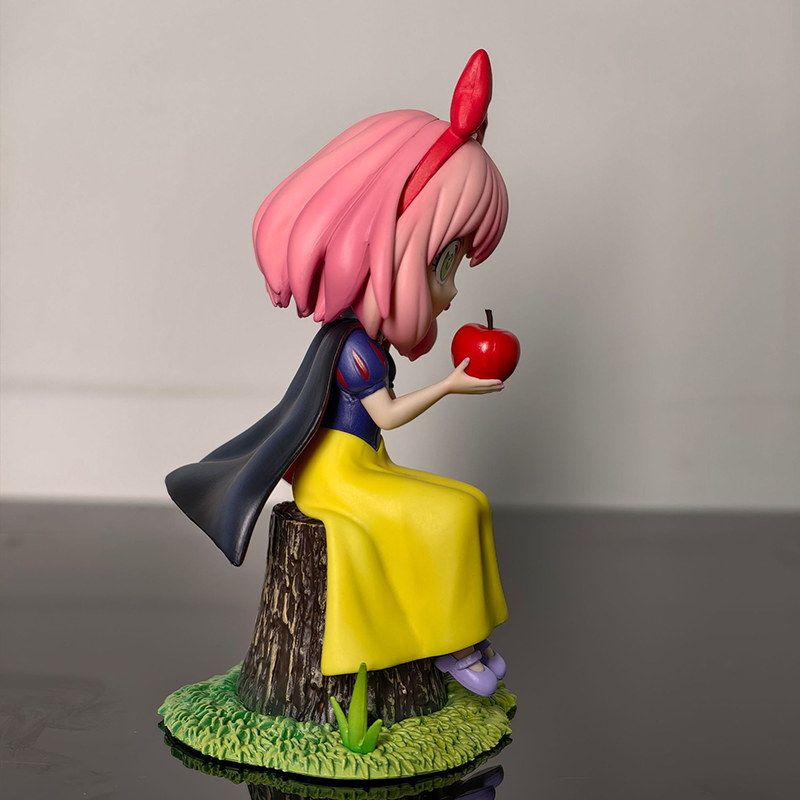 Anya Forger Snow White Cosplay Statue Figure Spy x Family Anime Collection Model Cute Toy Desk Decoration Gift