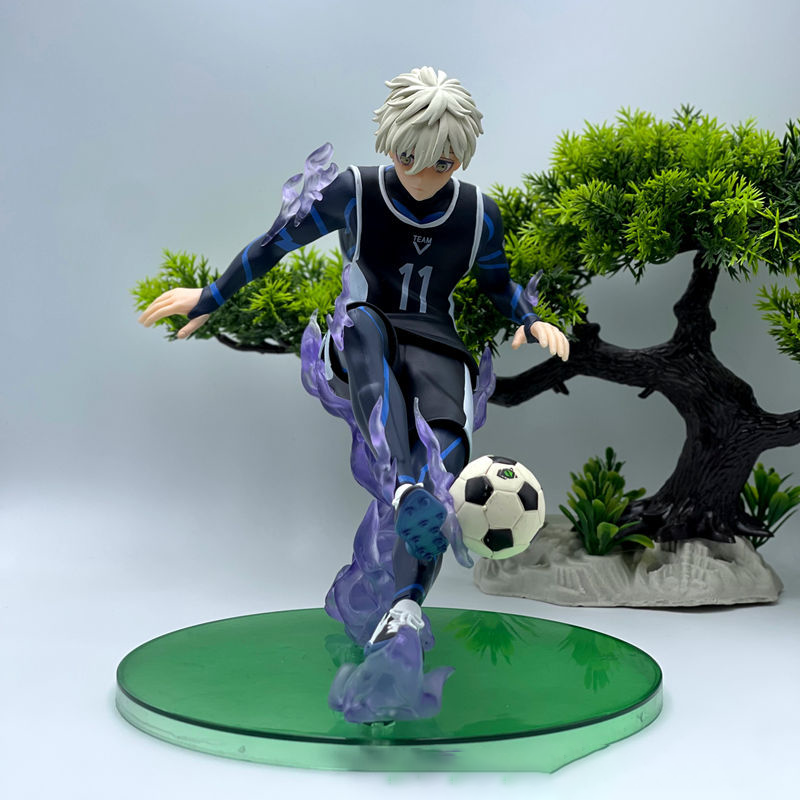 Nagi Seishiro Blue Lock Statue Figure Collection Anime Detailed Soccer Player Model Toy Fans Collectors Gift