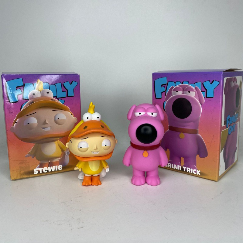 Family Guy Stewie Duck Suit Pink Brian Statue Action Figure Collection Premium Cartoon Model Toy Fans Collectors Decoration