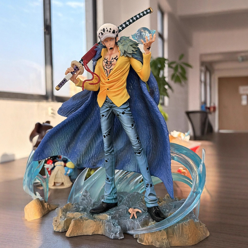 One Piece Trafalgar Law Statue Action Figure Collection Premium Anime Model Toy Fans Collectors Decoration