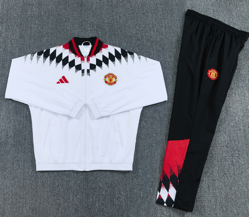 New Windbreaker jacket Coat  Adults kit   Arsenal Bayern Munich Manchester United Real Madrid Spain Argentina Naples Liverpool Barcelona 2026 2027  New zipper pocket  jacket  jersey 10-20 days. It will arrive in your country