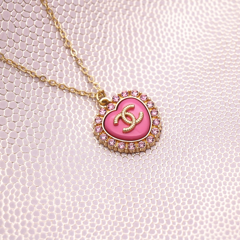 Veritable vintage Chanel buttons, designer button,Chanel Pendant, CC Pendant